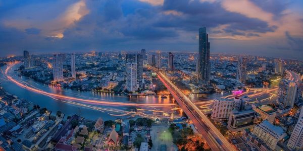 Thailand-Bangkok-city-night-skyscrapers-roads-lights_1280x800